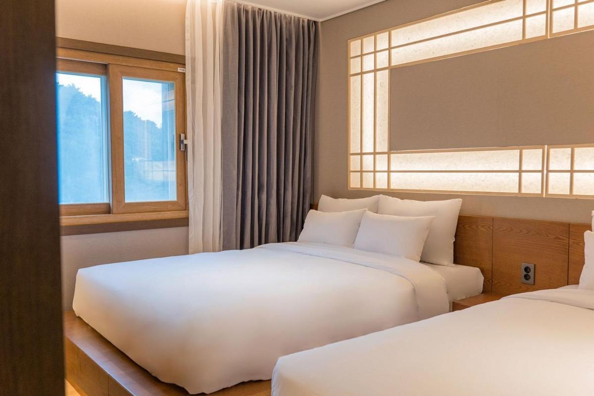 Yeonhwamun Hotel Yeongdeok المظهر الخارجي الصورة