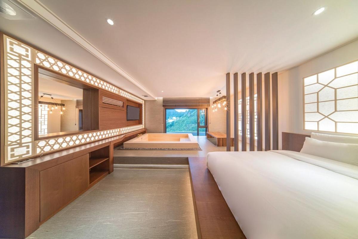 Yeonhwamun Hotel Yeongdeok المظهر الخارجي الصورة
